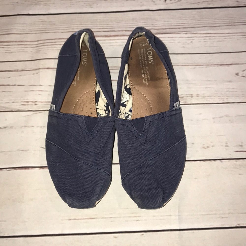 Navy Toms